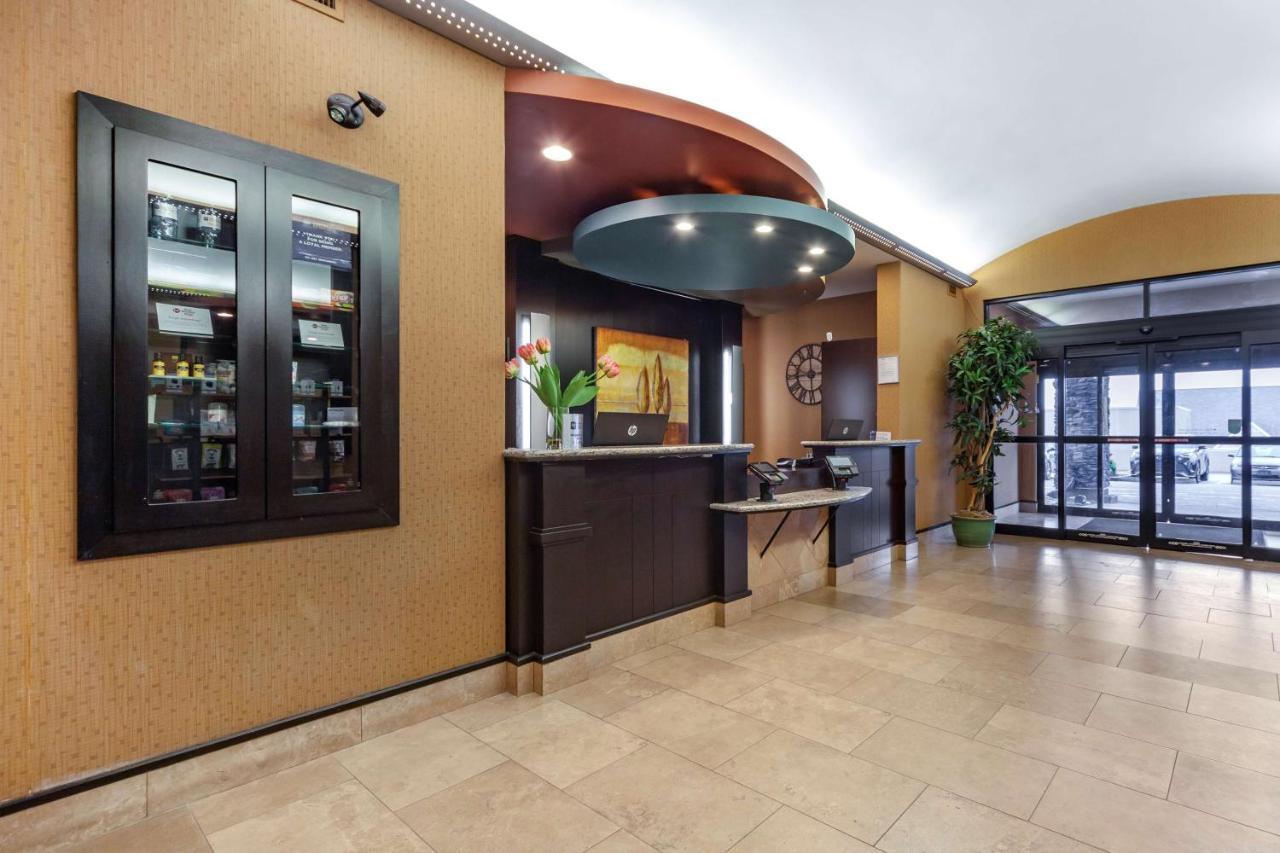 Best Western Plus The Inn at St Albert Saint Albert Exterior foto