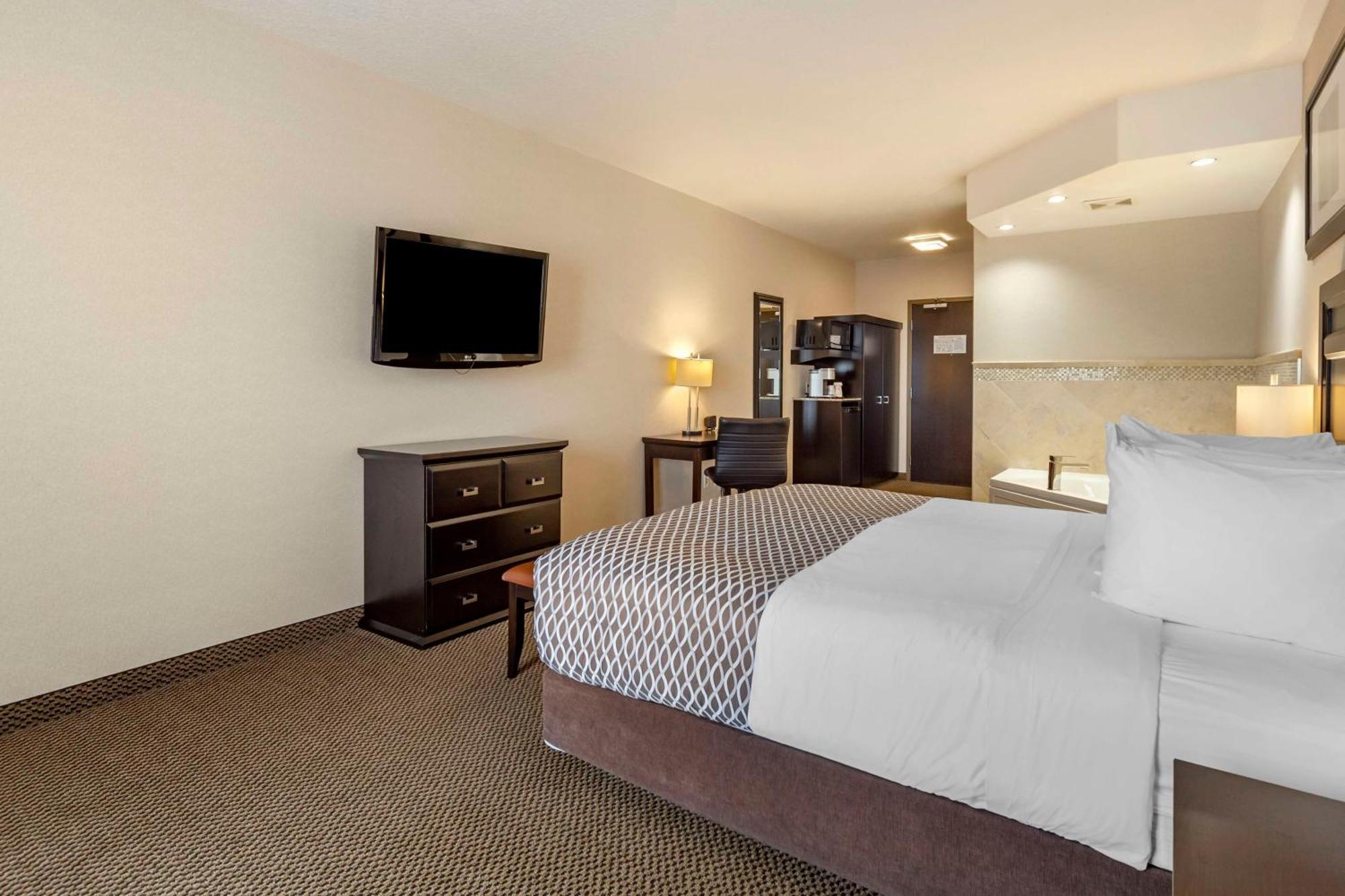 Best Western Plus The Inn at St Albert Saint Albert Exterior foto